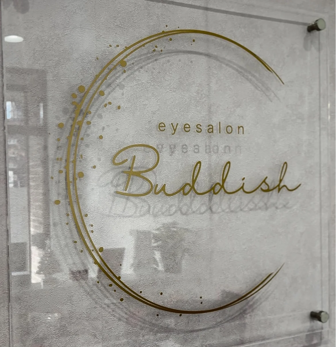 eyesalon Buddish