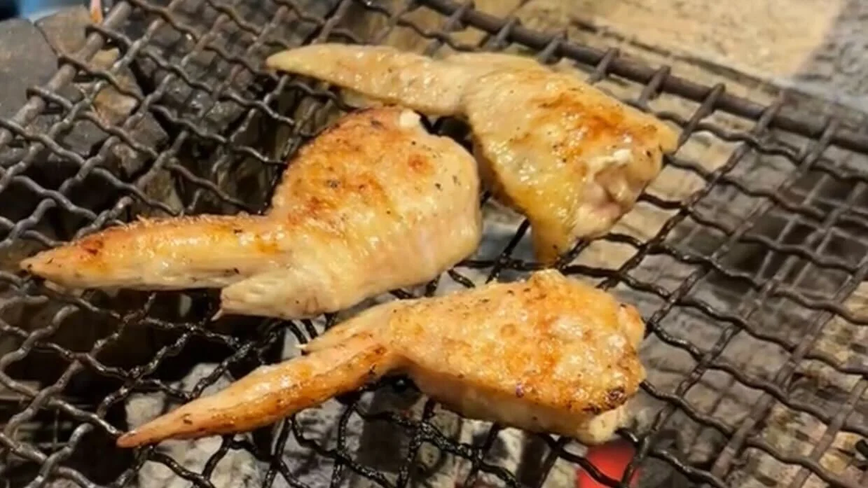炭火鶏焼肉いろは
