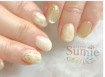 sunnie smile nail